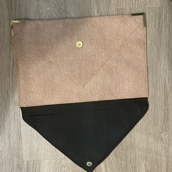 ASOS NUDE ENVELOPE CLUTCH - Picture 2 of 3